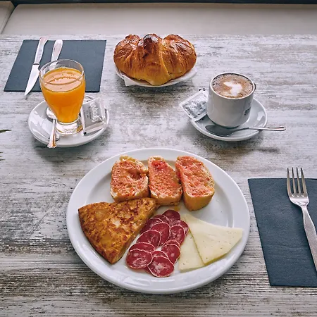 Inn Nobadis By Vivere Cervera (Catalonia)